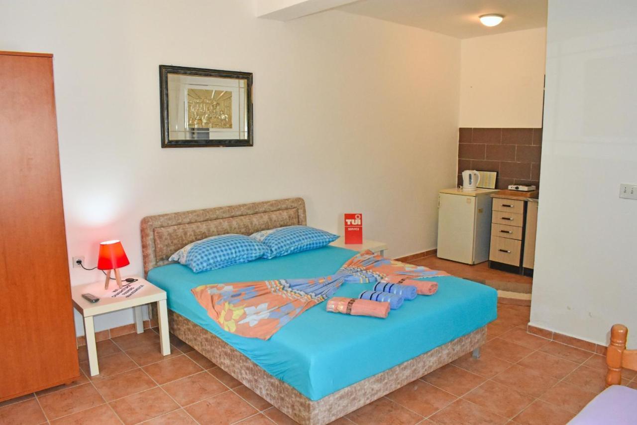 Riverside Apartments Chiara Ulcinj Esterno foto
