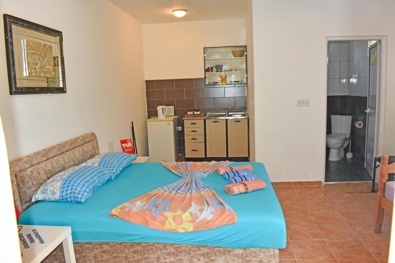 Riverside Apartments Chiara Ulcinj Esterno foto