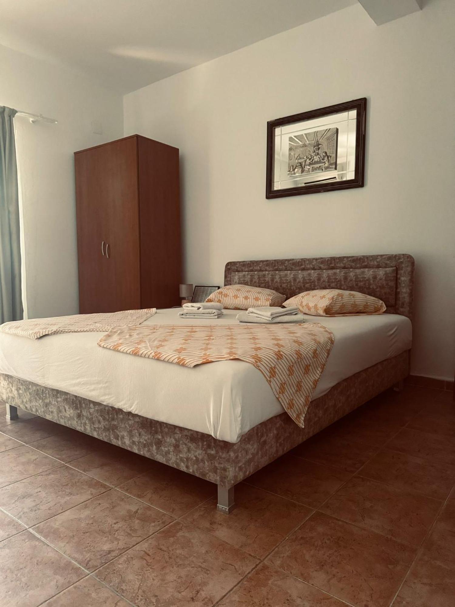 Riverside Apartments Chiara Ulcinj Esterno foto